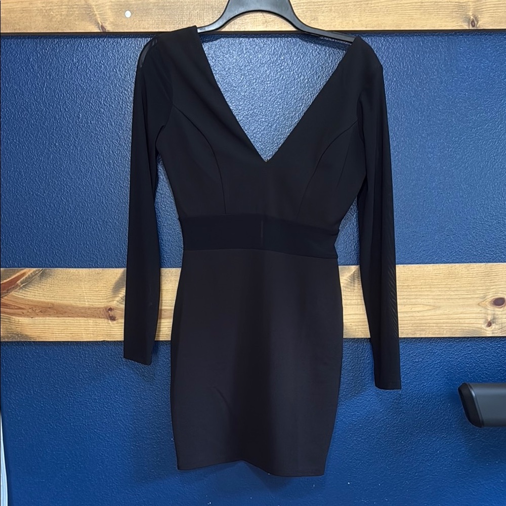 Windsor Black Long Sleeve V-Neck Bodycon Dress
